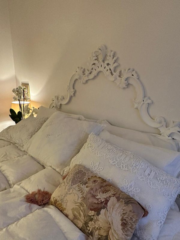 DREAM testata letto